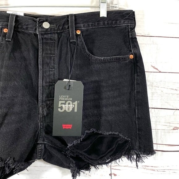 Levis 501 Shorts High Rise Distressed Size 33 - Picture 3 of 11
